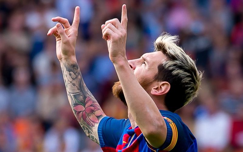 Messi theo đạo gì và các pha ăn mừng