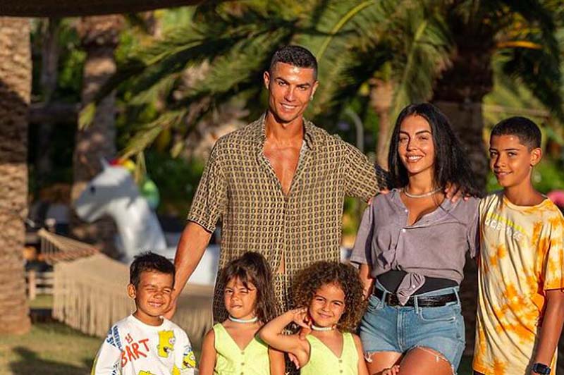 Georgina và Ronaldo có cuộc sống gia đình hạnh phúc